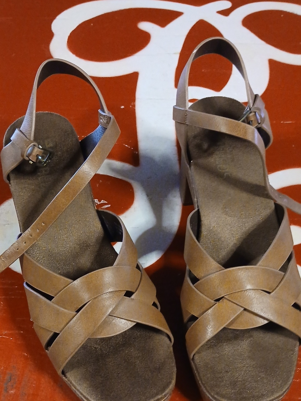 White Mountain Brown Crisscross Platform Sandals